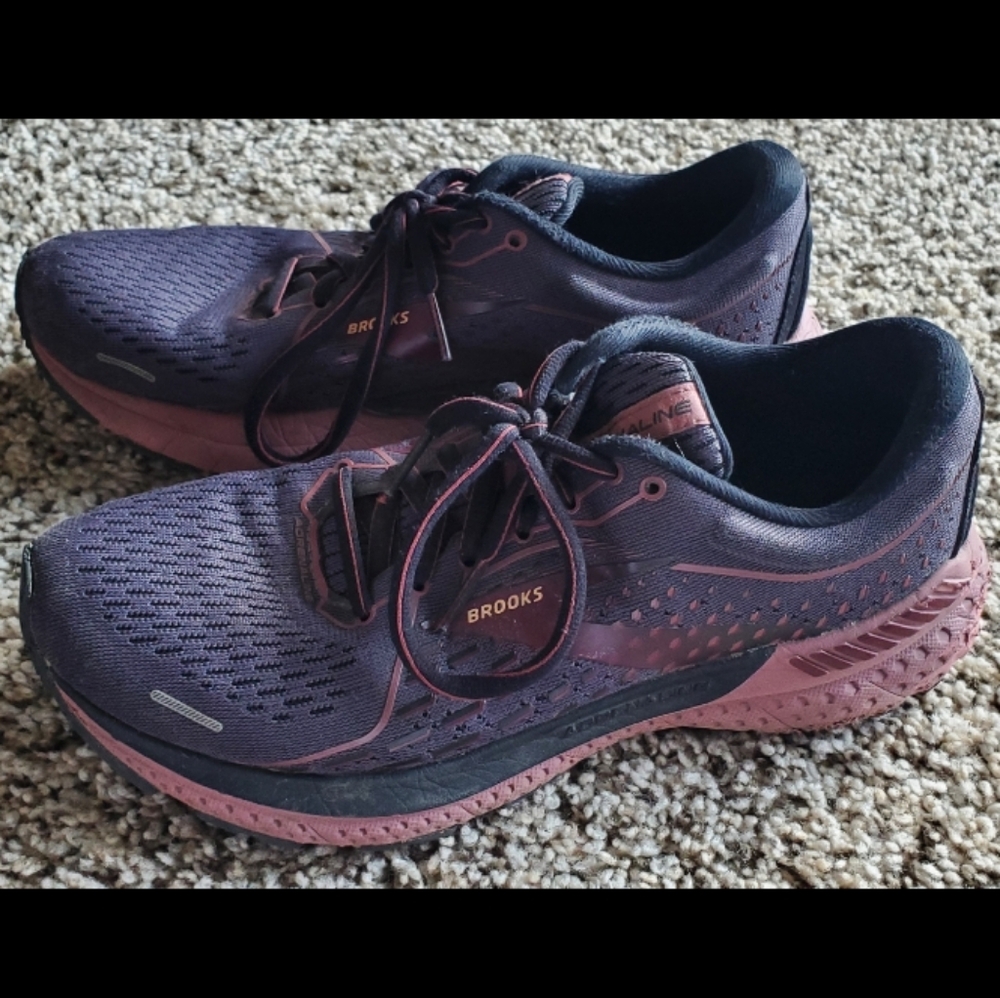 Brooks Shoes Adrenaline Gts 21 running sneakers